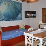 David Bilocale Wi-fi, Posto Auto, Giardino, Aria Condizionata Apartment *
